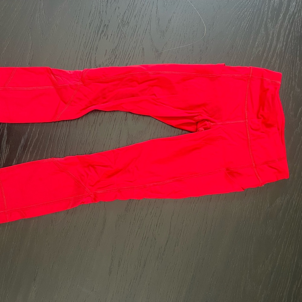 Red Lululemon leggings